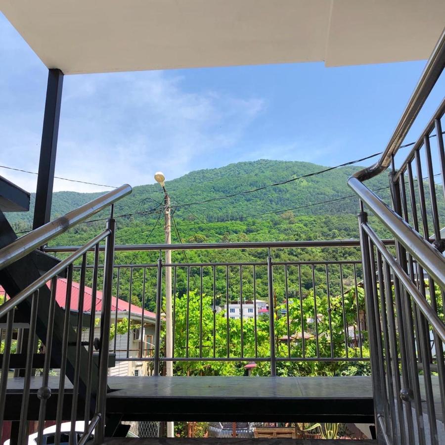 Отель "Дея" Gagra Buitenkant foto